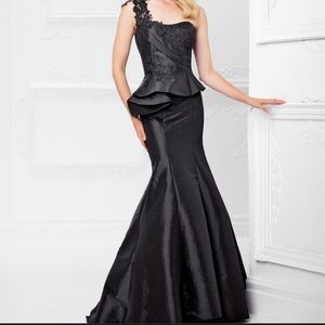 Montage by Mon Cheri Mermaid Dress Black 117925